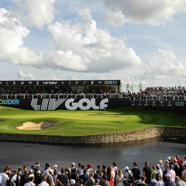 Fans-watched-as-the-leading-group-made-their-way-to-the-18th-green-at-the-Centurion-Club