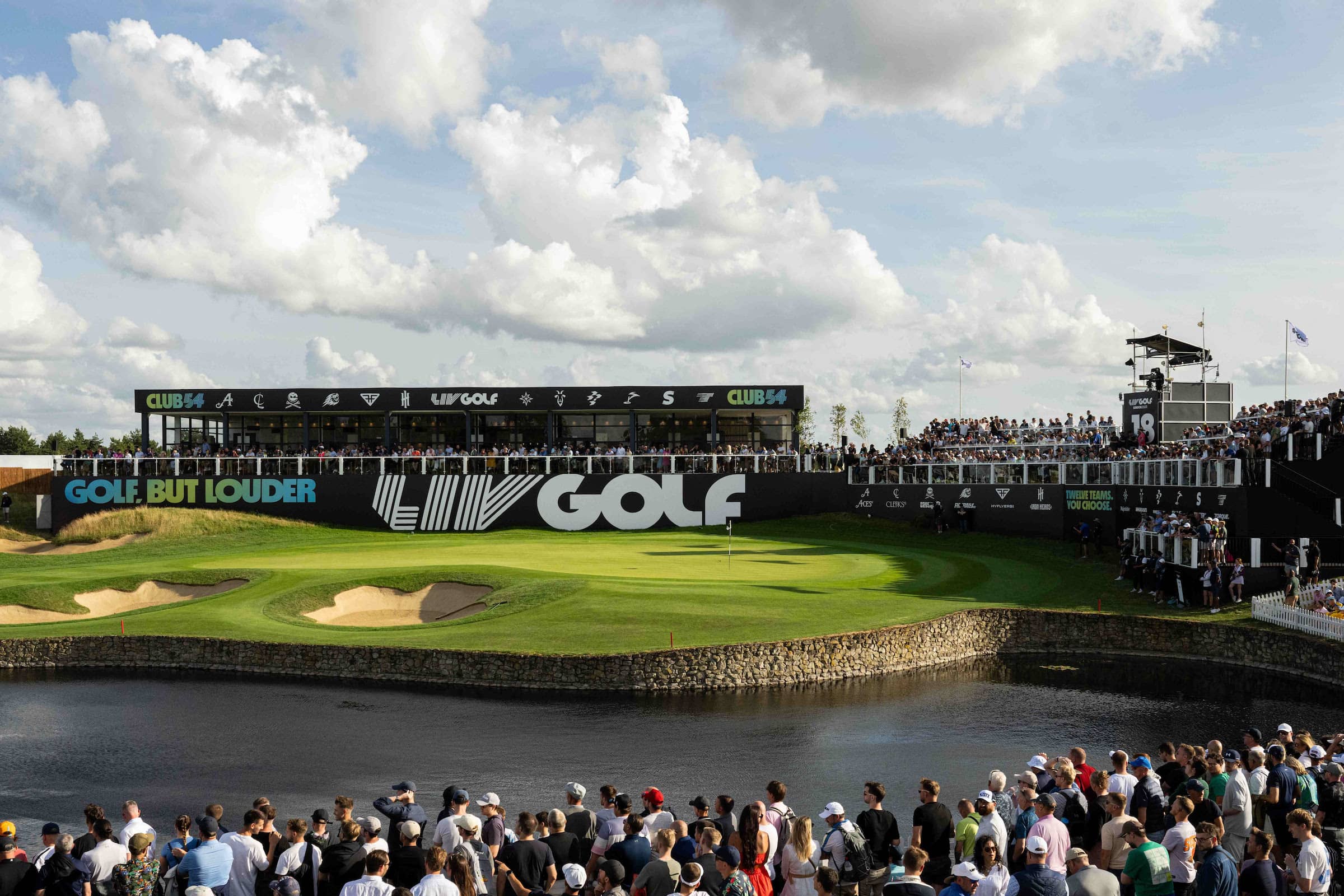 Fans-watched-as-the-leading-group-made-their-way-to-the-18th-green-at-the-Centurion-Club
