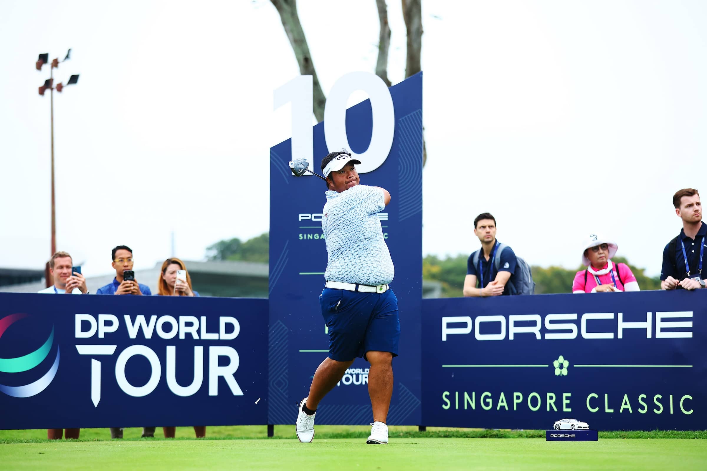 Breaking Down Aphibarnrat’s Performance: Key Moments In His Journey To The Top At The Porsche Singapore Classic
