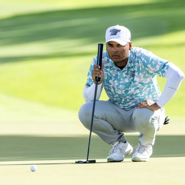 Muñoz Leads at LIV Golf Singapore; Team Competition…