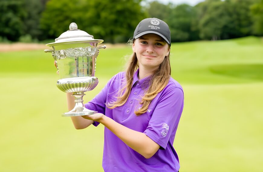 Lauren Crump holds the English Girls' Open Amateur Stroke Play Championship trophy