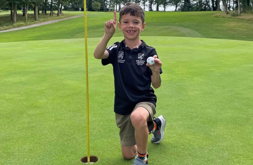 7-Year-Old Golf Whiz-Kid Nails a Hole-in-One on His…