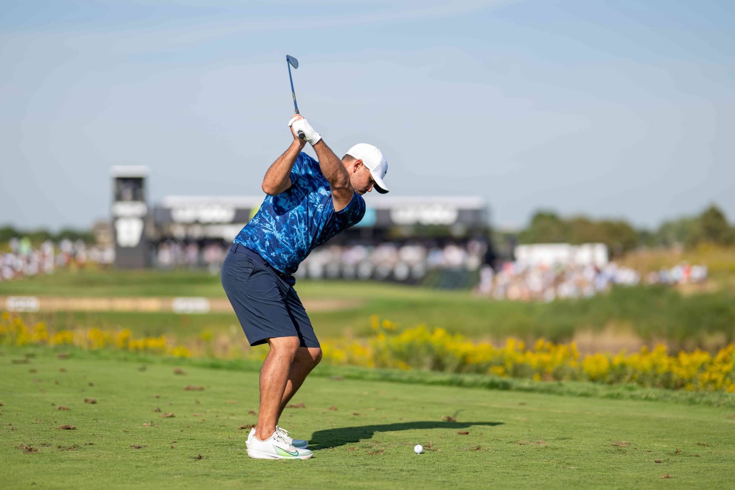 Smash GC Captain Brooks Koepka shot an 8-under 62 on Friday at LIV Golf Chicago.