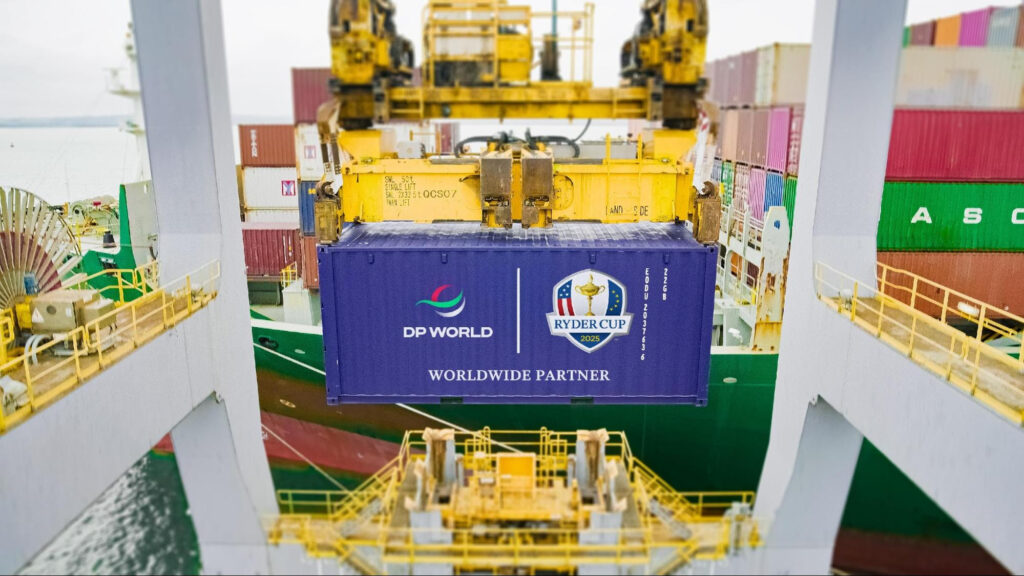 DP World Container on tanker