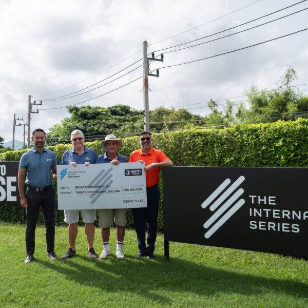 L-R Cho Minn Thant, Commissioner & CEO of Asian Tour, Donald Nimmo CEO of the Bright Dawn Foundation, Mike Staples, Deputy President of the Bright Dawn Foundation and Rahul Singh, Head of The International Series all pictured with the Bright Dawn Foundation cheque in Thailand.