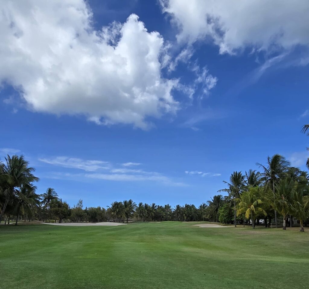 Paradis Beachcomber Golf Course