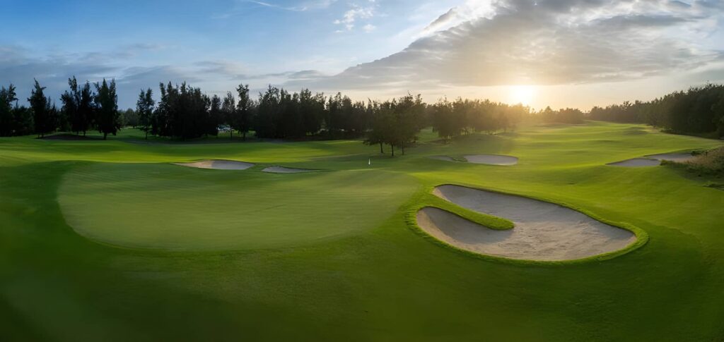 Montgomerie Links