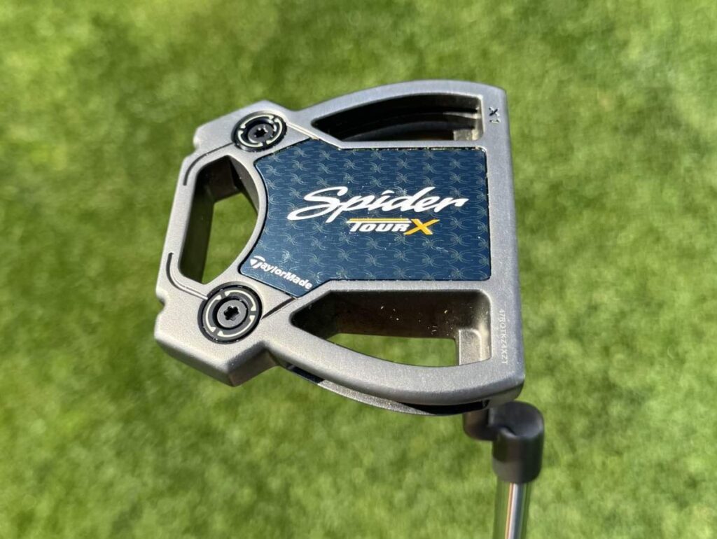 Scottie-Scheffler-Spider-Tour-X-PGA-Championship-In-Hand