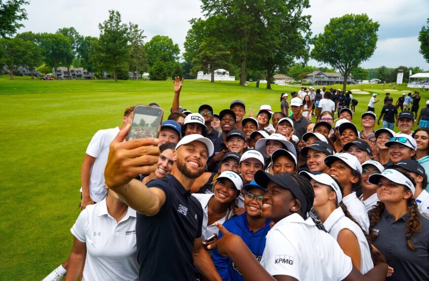 Stephen Curry UNDERATTED GOLF TOUR