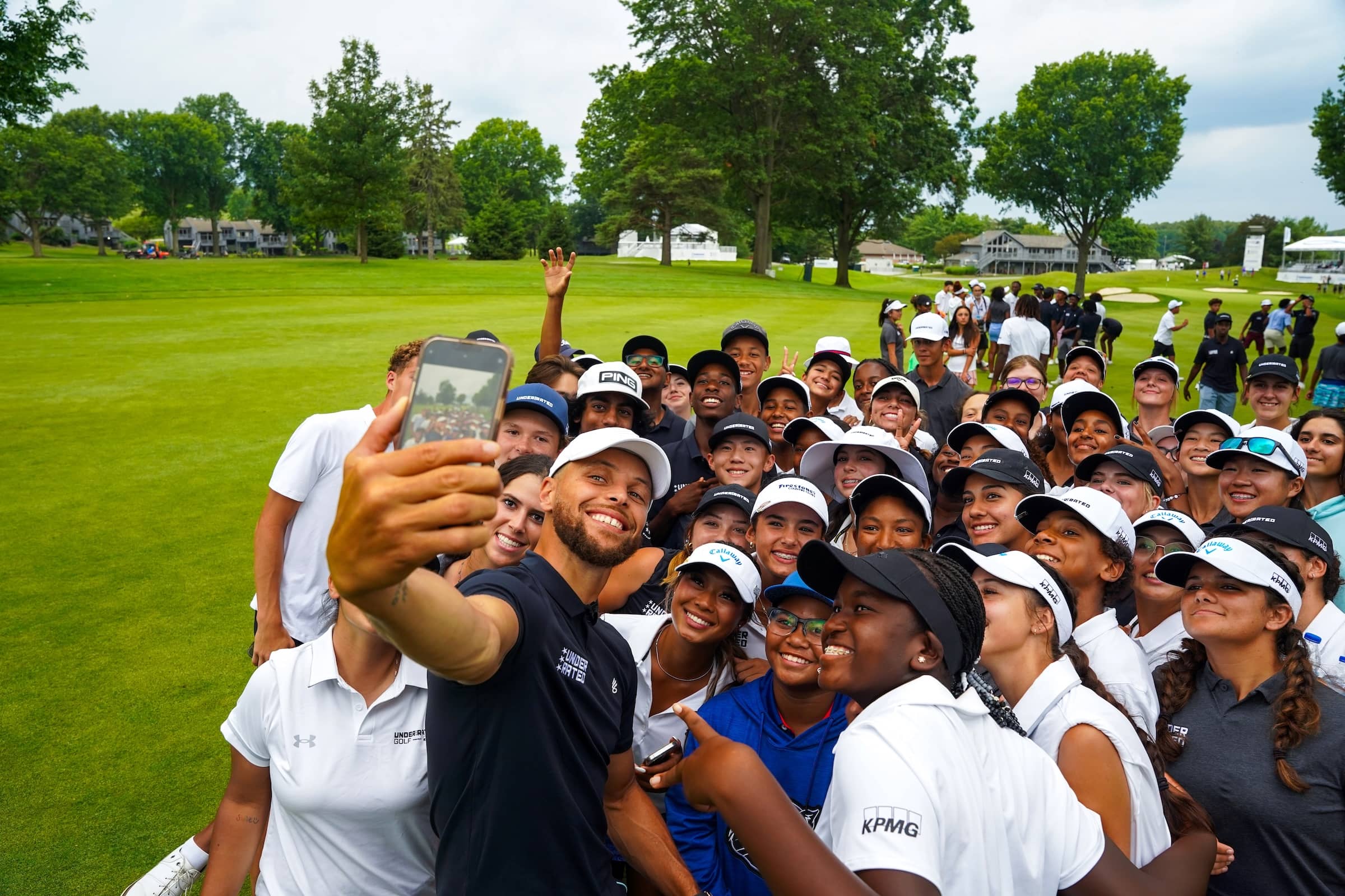 Stephen Curry UNDERATTED GOLF TOUR