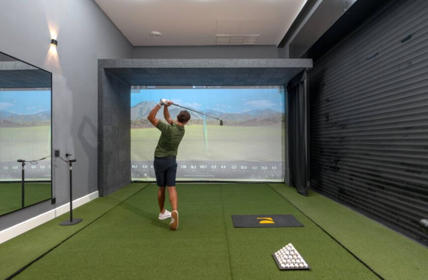 Yas Links Golf Academy Practice